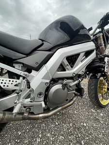 Suzuki sv650 A2 (4 фото из 6)