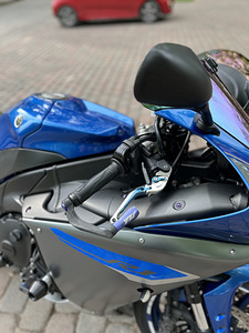 Yamaha yzf r1 (4 foto / 9)