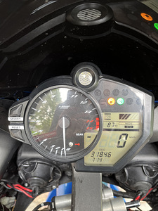Yamaha yzf r1 (9 foto / 9)