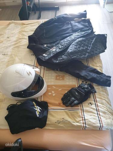 Шлем EXO-920EVO XXXL, куртка RICHA - L4XL и перчатки Orina (фото #1)