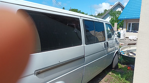 VOLKSWAGEN TRANSPORTER KOMBI (2 foto / 6)