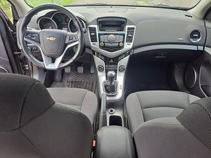 Chevrolet Cruze 1.6 91kW, 2012a. (3 foto / 4)