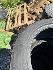 Шины Toyo 265/50/19 (5 фото из 5)
