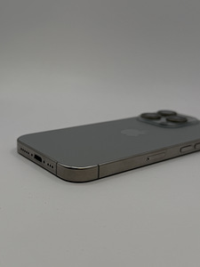 iPhone 15 Pro 256GB Natural Titanium - Battery health 88% (7 foto / 8)