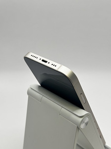 Apple iPhone 13 128GB - Starlight (Grade A+) (5 foto / 5)