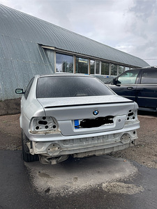 Запчасти для BMW 530D E39 (2 фото из 10)