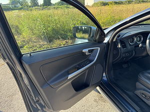 Volvo XC60 Polestar 2.4 D5 158 kW (4 foto / 15)
