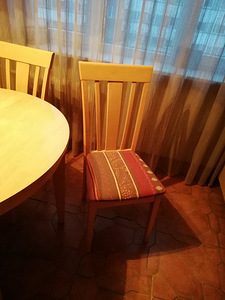 Продам стол со стулом (2 фото из 2)