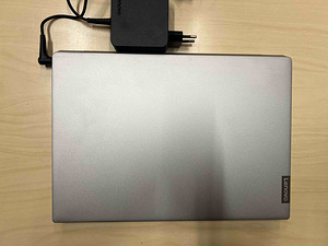 Lenovo IdeaPad S340 • i5 • 8GB • 512GB SSD (2 foto / 2)