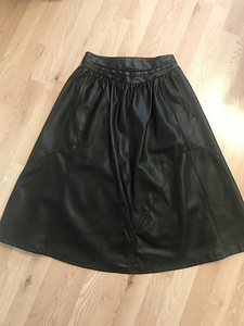 Seelik Zara xs uus (2 foto / 2)