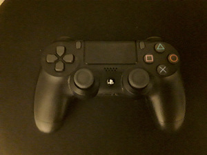 Juhtkang ps4 jaoks (1 foto / 2)