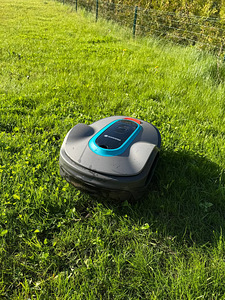 Gardena SILENO life 700 robotic lawn mower (2023) (1 foto / 4)