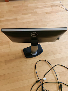 Dell Ultrasharp U2412mb (2 foto / 2)