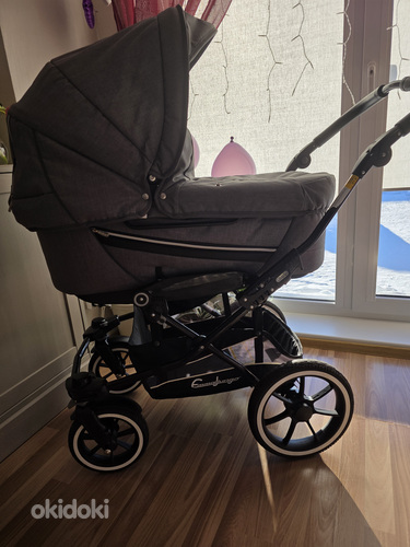 Emmaljunga Edge Duo Combi 3-in-1 Duo S black raamil