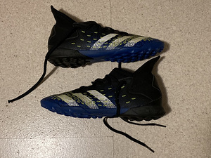 Adidas Predator jalgpalli jalatsid/kunstmuru putsad, nr 35.5 (3 foto / 6)