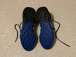 Adidas Predator jalgpalli jalatsid/kunstmuru putsad, nr 35.5 (6 foto / 6)