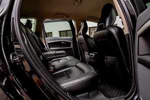 Volvo V70 (9 фото из 14)