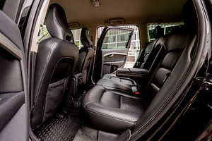Volvo V70 (10 фото из 14)