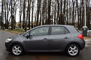 Autorent Toyota Auris (5 foto / 10)