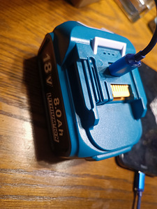 Makita 8.0 Ah (4 фото из 5)