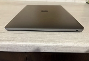 MacBook Air 13" Apple M1 (4 foto / 4)