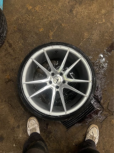Japan Racing JR21 20" 5x120 (5 foto / 7)