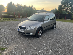 Skoda Roomster (2 foto / 11)