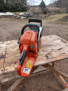 Mootorsaag Husqvarna 545 (1 foto / 3)
