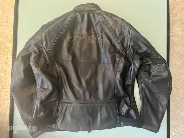 Мотоциклетная женская кожаная куртка RICHA (фото #6)