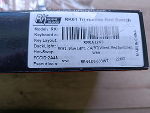 Royal Kludge RK61 60% juhtmevaba mehaaniline klaviatuur (9 foto / 9)