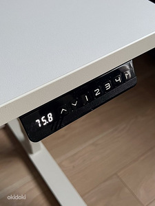 Reguleeritava kõrgusega laud UPLIFTDESK (1 foto / 4)