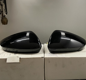 Audi OEM peeglikorpused sobivus A3/S3/RS3 8Y(2020+) (1 foto / 8)