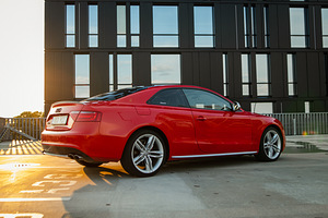 Audi S5 4.2 V8 260kv (4 foto / 15)