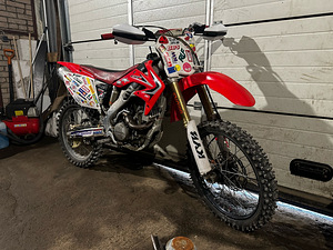 Honda CRF 250 (1 foto / 6)