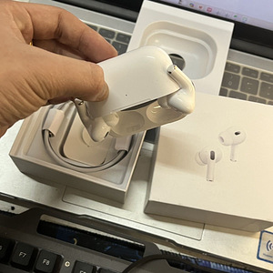 Airpods pro 2 (8 фото из 10)