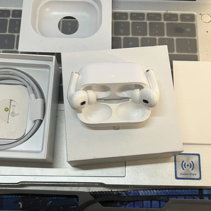 Airpods pro 2 (9 фото из 10)