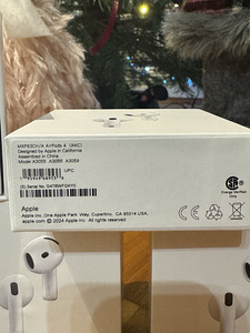 Airpods 4 (4 фото из 7)