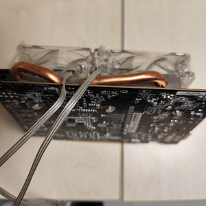 Gigabyte GTX 1060 3gb (2 foto / 3)