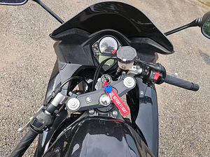 Продается Suzuki SV650S (4 фото из 5)