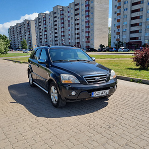 Kia Sorento 2007 (1 foto / 10)
