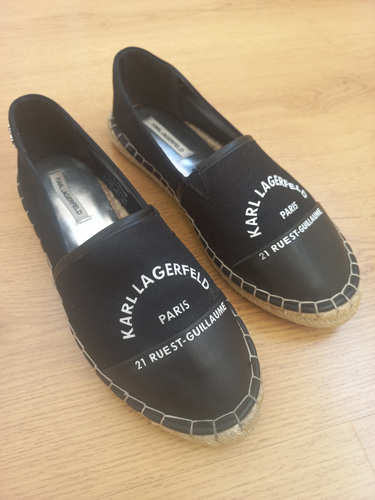 Karl Lagerfeld р. 39