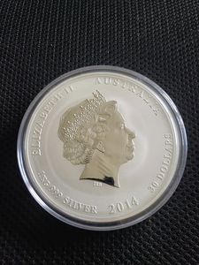 1 kg hõbemünt (2x Austraalia, 1x UK, 1x Cooki saared) (5 foto / 9)