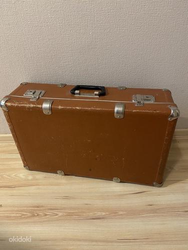 Винтажный чемодан (фото #1)