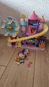 Polly pocket lõbustuspark koos asjadega (1 foto / 2)