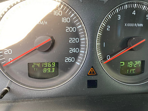 Volvo S60 2.4l 103kW 2005 (9 foto / 9)