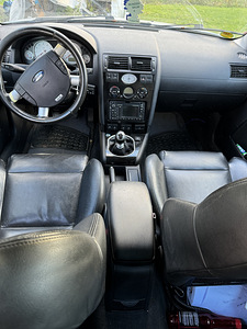 Ford Mondeo St220 (7 foto / 7)
