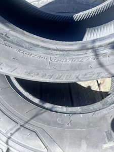Шины Hankook 215/70/15C (3 фото из 4)