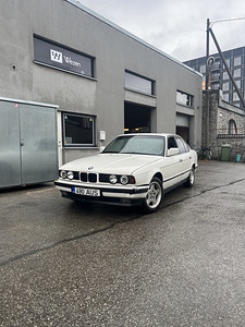 БМВ е34 520i мануал (1 фото из 12)