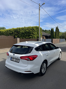 Ford focus 2020 diisel automaat (3 foto / 10)