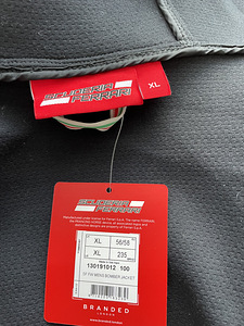 Siltidega uus originaal Ferrari soe sügisjope (2 foto / 4)